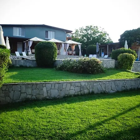Anchor Tatil parkı 3*